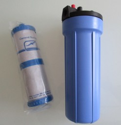 Afficher les détails pour Vorfilter Aquapolish 10 mit Aktivkohlepatrone AP-10 Image de Vorfilter Aquapolish 10 mit Aktivkohlepatrone AP-10